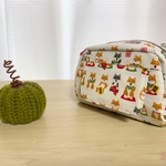 11/22販売予定・化粧品入れにぴったりミニポーチ（柴犬柄）