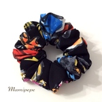 400円→300円【在庫限り】デジンアート花柄シュシュ(黒)
