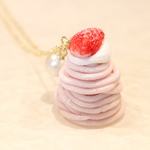 いちごモンブランのネックレス（1粒コットンパール付き）