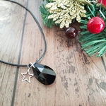 星とクロス・黒のスワロフスキーの皮ヒモネックレス（メンズ・クリスマス）（ギフトラッピング無料）