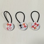 金魚の手刺繍のヘアゴム
