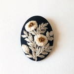 Maru ⅱ 刺繍ブローチ ネイビー