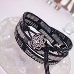 *silver×black*グラスビーズ3ラップブレスレット