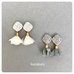 フラワータッセル付き　刺繍ピアス【樹脂ピアス・ノンホールピアス可】