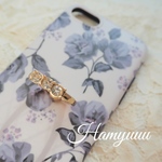 〈ブルーグレー〉フラワー柄　ビジューリング付　iPhone7/8 ケース