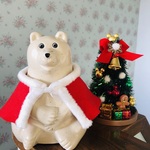 しろくま貯金箱　サンタさん気分のケープ　