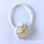 ピンクりんご刺繍ヘアゴム（tirorin様オーダー品）