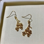琉球ガラスキューブとパールのピアス