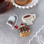 ティータイムのビーズ刺繍ブローチセット