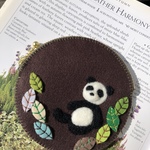 🐼felt  de  patchworkパンダと葉っぱのコインケース🐼