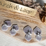 【mauve  (mini)】パープル×グレーモロッカン風ビーズ刺繍ピアス.イヤリング