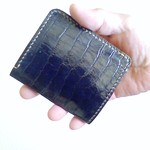 二つ折りコンパクトウォレット