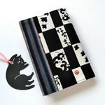 こんなの欲しかった！文庫サイズのブックカバー　ねこの🔖付き。トールサイズも入ります