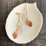 菱形と落ち葉のピアス