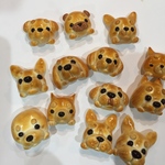 可愛くて美味しそうなわんこぱん   全部で15わんこ ブローチ マグネット選べます