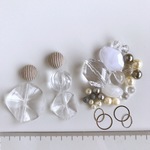 *1点限定* /ビーズ アソート/ ハンドメイド パーツ ビーズ アクリル 素材 ピアス イヤリング カボション 変形ビーズ 個性的  アシンメトリー クリア ホワイト系 a-12