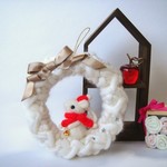 ふんわり雪ねずみリース　毛糸リース(羊毛フェルト)