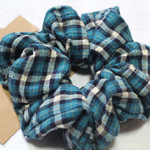 ブルーチェック エンボス シュシュ 秋冬 Seacolor plaid