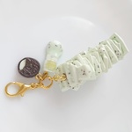 ミンチョコ　山積み　板チョコ　タワー　キーチャーム　