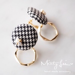 選べる6色 ♡ 2wayくるみボタンイヤリング／ピアス＊Agata+＊千鳥格子＊秋冬