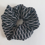 反物から作ったシュシュ①     -scrunchie-