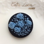 刺繍ブローチ