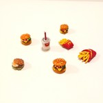 こびとのハンバーガー（ピアス）