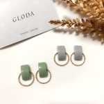 カボション×ゴールドピアス／小ぶり／イヤリング ／樹脂／サークルピアス