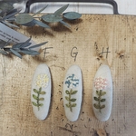 もこもこお花の刺繍 ♡パッチンピン ヘアピン