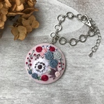 刺繍のバッグチャーム