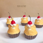 チェリーのクマちゃんカップケーキストラップ