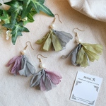 【GW 20%off SALE】シフォンフリンジピアス