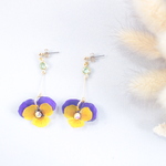 ゆらゆらパンジーのピアス（紫×黄）