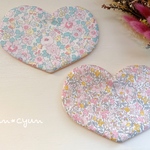 ハートの形♡リバティ.ガーゼハンカチ　２枚セット