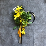お正月の華やかな玄関飾り しめ縄 yellow*green