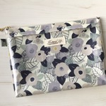 マチ付きポーチ（20） モダンな花柄  