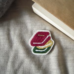 読書週間の刺繍ブローチ_#207_ books brooch