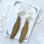 再再再…販フェザーとコットンパールのピアス