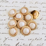 ■NEW■18mm■8個入■ ヴィンテージ  パールベージュ　レース　 [1649-18] アクセサリーに!! 