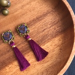 小鳥とタッセルピアス