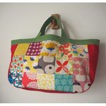 ♪北欧風　四角パッチ　横長　船底BAG　赤　 緑♪　帆布　カラフル　花　