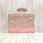 ピンクの花のレッスンバッグ