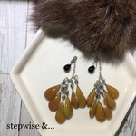 秋の銀杏並木のイヤリング