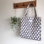 ラミネート モロッカンスタイル　北欧風フラワー（ブルー）トートバッグ（大）