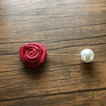 人気‼️ 本革 栃木レザー 薔薇 ストールピン パール付き ブローチ お花 クリスマスプレゼント