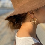 gold  circle pierce