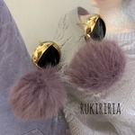 RUKIRIRIA #387 ブラック×パープルファーピアス  大ぶりピアス 大ぶりイヤリング 