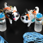 霜が降る朝の三毛猫・キャットキーホルダー