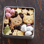 「ねこたちのクリスマス♪クッキー缶」（Ｍ）