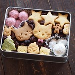 「ねこたちのクリスマス♪クッキー缶」（Ｌ）